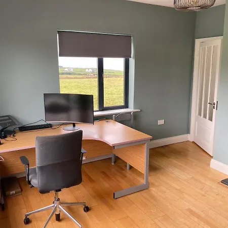 بيت للعطل Cosy Family Near Atlantic Views *