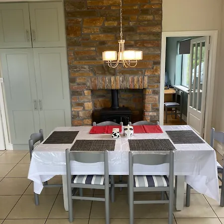 Cosy Family Near Atlantic Views اهينتش