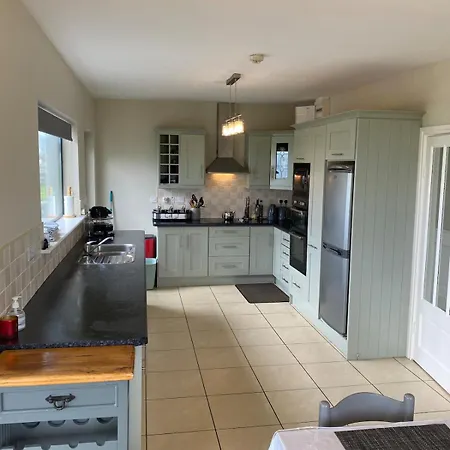 Cosy Family Near Atlantic Views بيت للعطل *