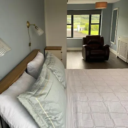 Cosy Family Near Atlantic Views بيت للعطل