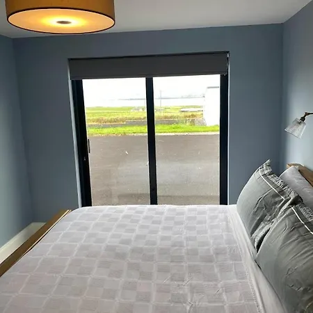 Cosy Family Near Atlantic Views بيت للعطل اهينتش