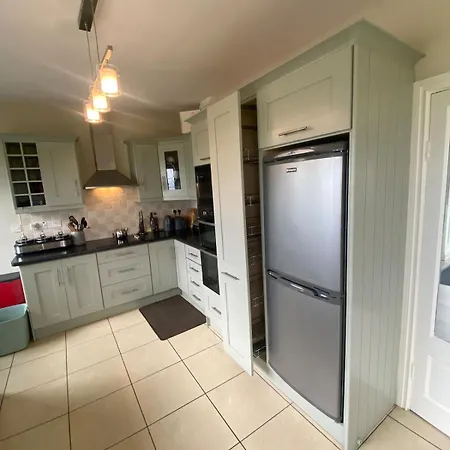 Cosy Family Near Atlantic Views اهينتش