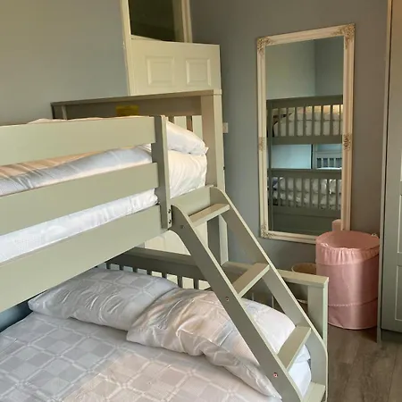 بيت للعطل Cosy Family Near Atlantic Views