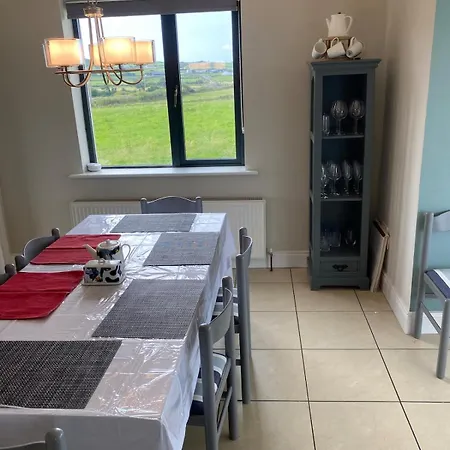 بيت للعطل Cosy Family Near Atlantic Views *