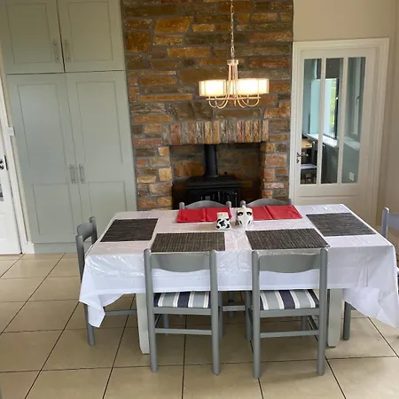 Cosy Family Near Atlantic Views بيت للعطل اهينتش